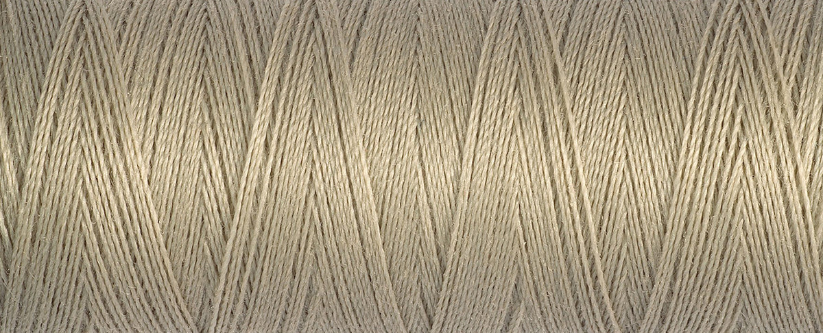 Gutermann colour 131