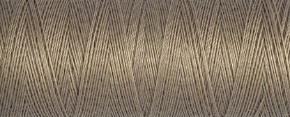 Gutermann colour 724